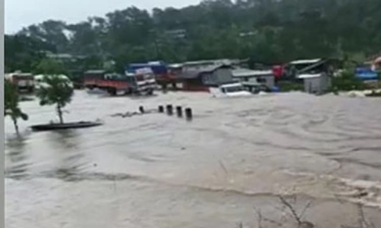 ಅಸ್ಸಾಂ ಪ್ರವಾಹ: ಮೂವರ ಸಾವು, 25,000ಕ್ಕೂ ಹೆಚ್ಚು ಜನರು ಸಂತ್ರಸ್ತ