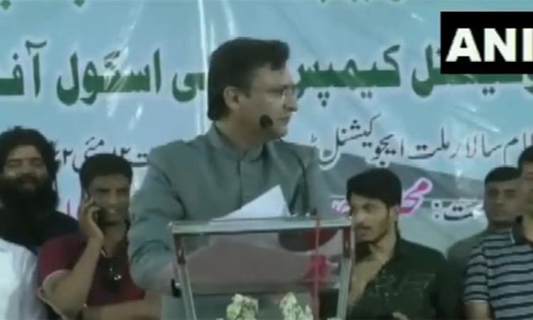 ನಾಯಿಗಳು ಬೊಗಳಿದರೆ ಸಿಂಹ ನಿರ್ಲಕ್ಷಿಸುತ್ತದೆ : ರಾಜ್ ಠಾಕ್ರೆ ವಿರುದ್ಧ ಓವೈಸಿ