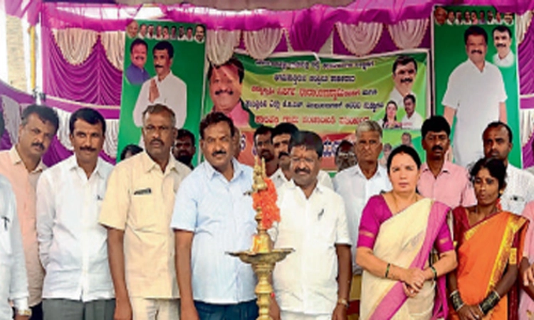 ರಾಜ್ಯದಲ್ಲಿ ಅಭಿವೃದ್ಧಿ ಕಾರ್ಯ ಆಗುತ್ತಿಲ್ಲ; ಶಾಸಕ ಎಲ್‌.ಎನ್‌.ನಾರಾಯಣಸ್ವಾಮಿ