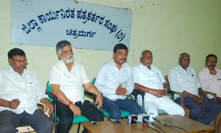 ಅಬಕಾರಿ ಉಪ ಆಯುಕ್ತರ ಅಕ್ರಮ ಆಸ್ತಿ ತನಿಖೆಯಾಗಲಿ