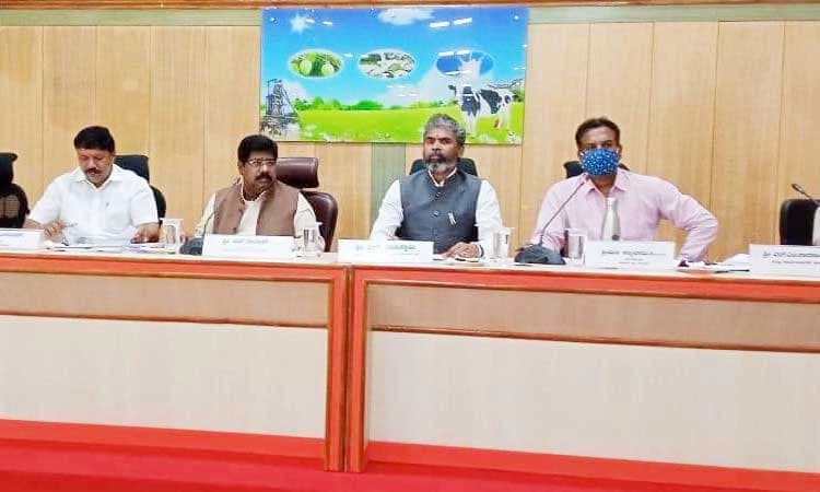 ಕೆಡಿಪಿ ಸಭೆಯನ್ನೇ ನಡೆಸದ ಉಸ್ತುವಾರಿ ಸಚಿವ!