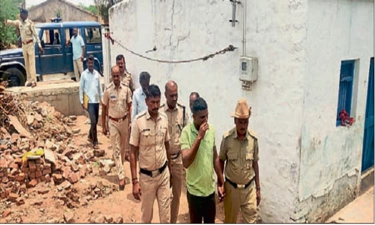 ಶೂಟೌಟ್‌: ಯೋಧ ಸೇರಿ ಇಬ್ಬರ ಬಂಧನ