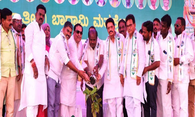 ಸಾಲಮನ್ನಾಗೆ ಅಡ್ಡಿಪಡಿಸಿದ ಕಾಂಗ್ರೆಸ್‌
