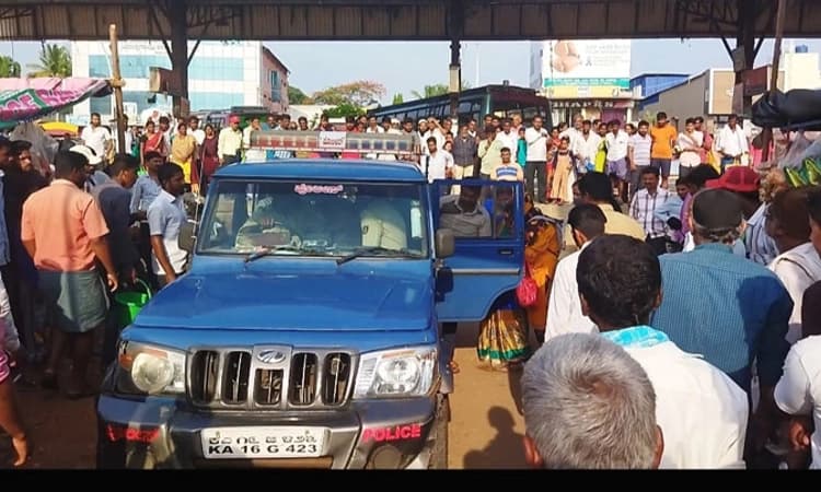 ಹೈಟೆಕ್‌ ವೇಶ್ಯಾವಾಟಿಕೆ ಅಡ್ಡೆ ಮೇಲೆ ದಾಳಿ