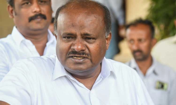 ಹಗರಣಗಳನ್ನು ಗುಂಡಿ ತೋಡಿ ಮುಚ್ಚುತ್ತಾರೆ: ಎಚ್‌ಡಿಕೆ