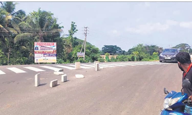 ಅಪಾಯಕಾರಿಯಾದ ಜಕ್ರಿಬೆಟ್ಟು ಜಂಕ್ಷನ್‌