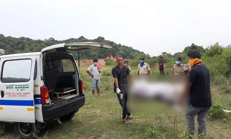 ಮೂಡಿಗೆರೆ: ಕೊಳೆತ ಸ್ಥಿತಿಯಲ್ಲಿ ಅಪರಿಚಿತ ವ್ಯಕ್ತಿಯ ಶವ ಪತ್ತೆ