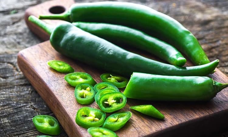 ಭಾರಿ ಖಾರ…; 120 ರೂ. ದಾಟಿದ ಹಸಿ ಮೆಣಸಿನಕಾಯಿ