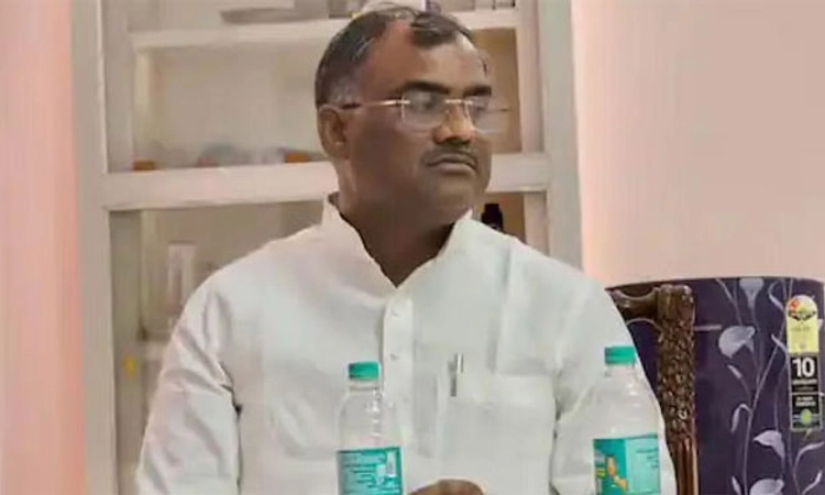 ಉತ್ತರ ಪ್ರದೇಶ ಸಚಿವರಿಗೆ ಕಚ್ಚಿದ್ದೇನು?