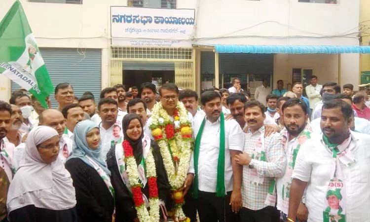 ನಗರಸಭೆ: ಅಧ್ಯಕ್ಷ, ಉಪಾಧ್ಯಕ್ಷರ ಅವಿರೋಧ ಆಯ್ಕೆ