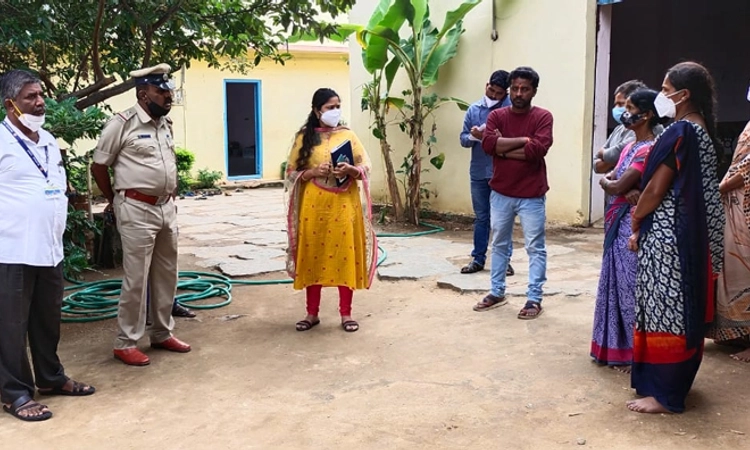 ಅವ್ಯವಸ್ಥೆಯ ಆಗರವಾದ ಕೊರಟಗೆರೆ ಅಂಬೇಡ್ಕರ್ ವಸತಿ ಶಾಲೆ :ವಿದ್ಯಾರ್ಥಿಗಳ ಪೋಷಕರಿಂದ ಪ್ರತಿಭಟನೆ