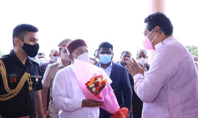 ಗುಮ್ಮಟ ನಗರಿಗೆ ರಾಜ್ಯಪಾಲ ಗೆಹ್ಲೋಟ್ ಆಗಮನ
