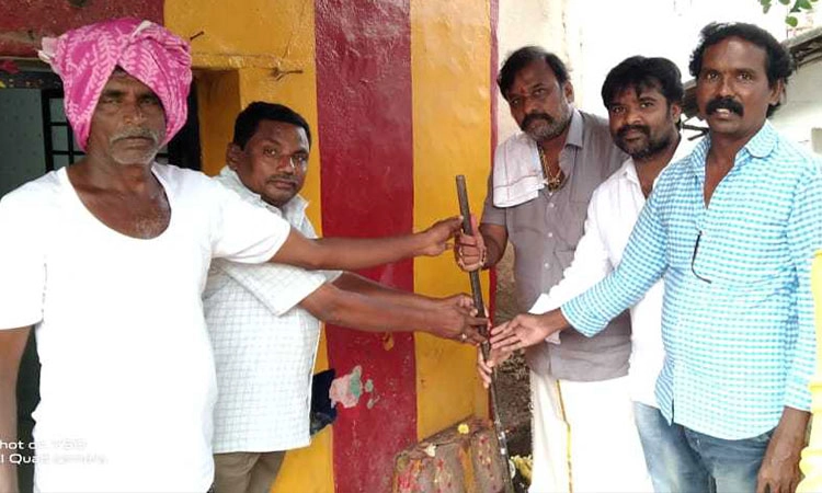 ಎಲ್ಲಮ್ಮ ದುರ್ಗಮ್ಮ ದೇವಸ್ಥಾನ ಜೀರ್ಣೋದ್ಧಾರಕ್ಕೆ ಭೂಮಿ ಪೂಜ