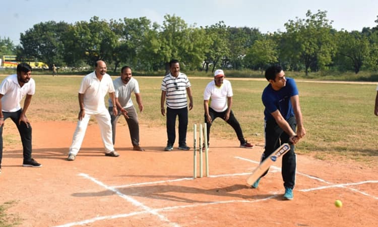 ವೃತ್ತಿಯಾಚೆಗಿನ ಚಟುವಟಿಕೆಗಳು ಮುಖ್ಯ: ನಿಖೀಲ್‌