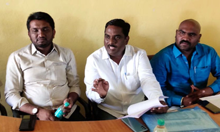 ಅಪೂರ್ಣ ಕಾಮಗಾರಿ ಹಸ್ತಾಂತರ-ದೂರು