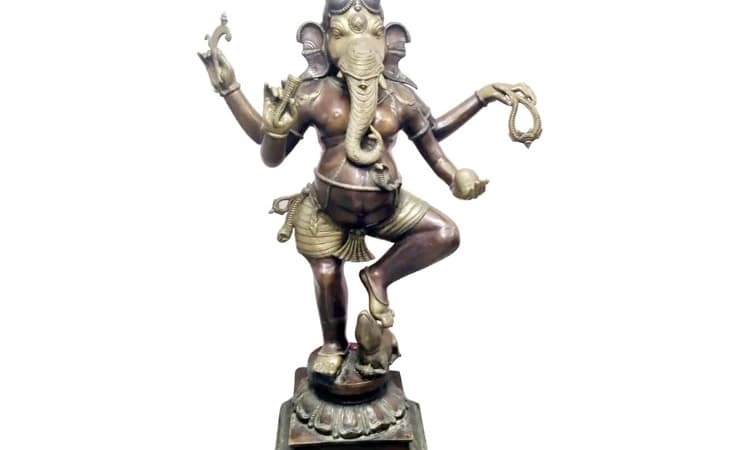 ವಿದೇಶಕ್ಕೆ ಕಳ್ಳಸಾಗಣೆಯಾಗುತ್ತಿದ್ದ ವಿಗ್ರಹ ವಶ