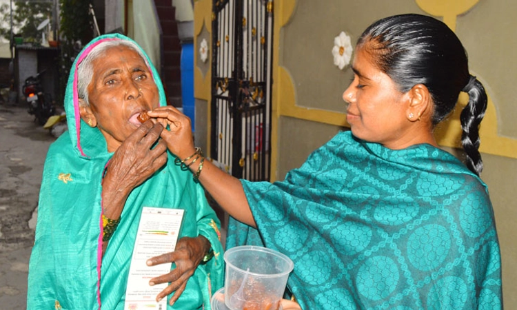 ಪೌರಕಾರ್ಮಿಕ ಮಹಿಳೆಗೆ ರಾಜ್ಯೋತ್ಸವ ಗರಿ
