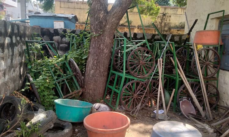 ಮೂಲೆ ಸೇರಿದ ಕಸ ವಿಲೇವಾರಿ ಬಂಡಿ!