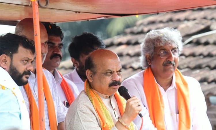 ಹಾನಗಲ್ ಜನರ ಪುರುಷಾರ್ಥಕ್ಕೆ ಪ್ರಣಾಳಿಕೆ ಮಾಡಿದ್ದೇವೆ : ಸಿಎಂ ತಿರುಗೇಟು