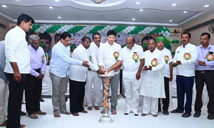 ಡ್ರೋಣ್‌ ಮೂಲಕ ಕೀಟನಾಶಕ ಸಿಂಪರಣೆ