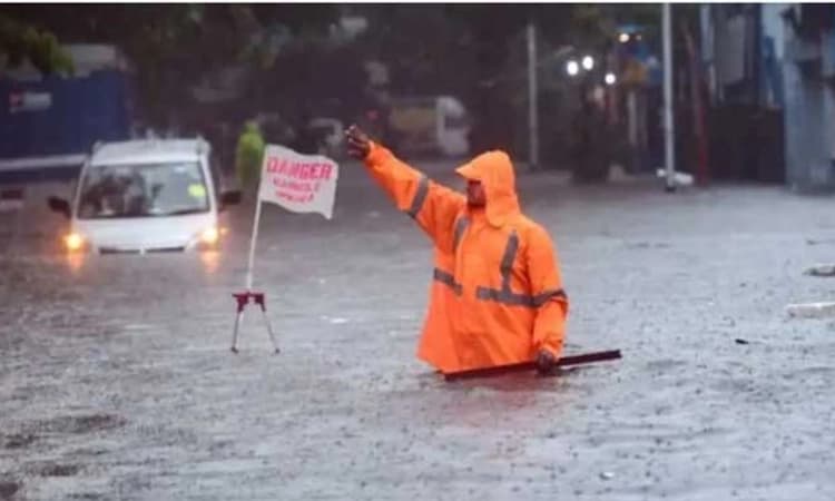 ಪ್ರವಾಹ ಪೀಡಿತ ರೈತರ ನೆರವಿಗೆ 10,000 ಕೋಟಿ ರೂ.