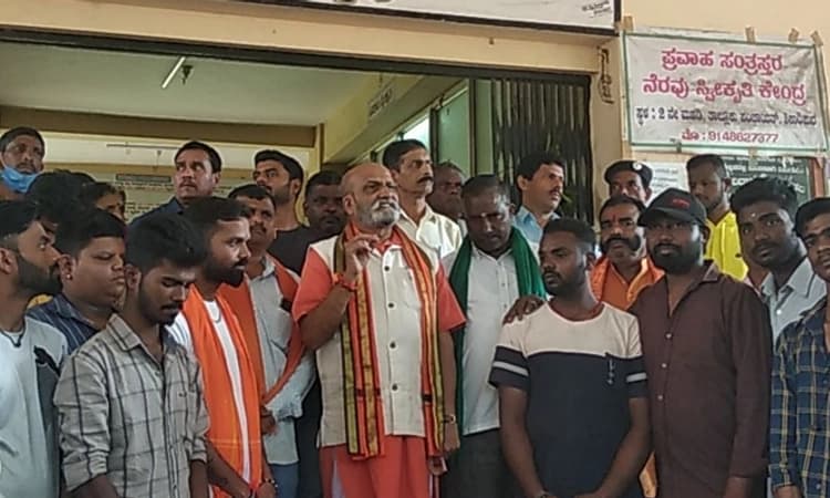 ಮಸೀದಿಗಳ ಅಕ್ರಮ ಮೈಕ್ ಗಳನ್ನು ತೆರವುಗೊಳಿಸಿ: ಪ್ರಮೋದ್ ಮುತಾಲಿಕ್ ಆಗ್ರಹ