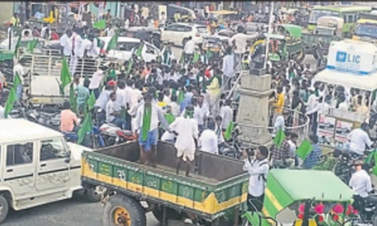 ಉಭಯ ಸರ್ಕಾರಗಳಿಂದ ರೈತರ ಶೋಷಣೆ