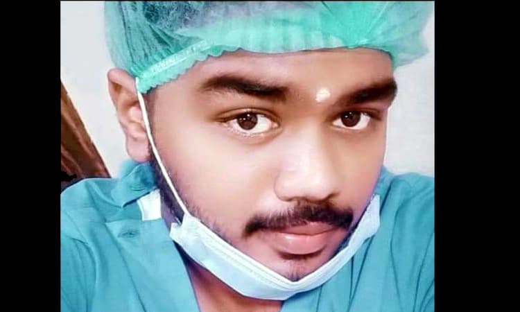 ಕೆಲಸದ ವೇಳೆಯೇ ಆಸ್ಪತ್ರೆಯಲ್ಲಿ ಆತ್ಮಹತ್ಯೆಗೆ ಶರಣಾದ ಯುವಕ