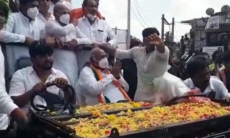 ಒಂದೂವರೆ ವರ್ಷದ ಬಳಿಕ ಕಲಬುರಗಿಗೆ ಖರ್ಗೆ:ಅದ್ಧೂರಿ ಸ್ವಾಗತ