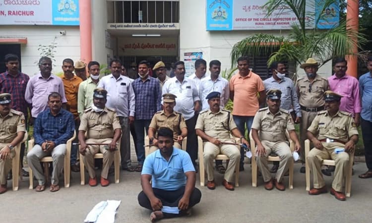 ರಾಯಚೂರು: ಒಂದೇ ಕುಟುಂಬ ಮೂವರ ಹತ್ಯೆಗೈದಿದ್ದ ಪ್ರಮುಖ ಆರೋಪಿ ಬಂಧನ