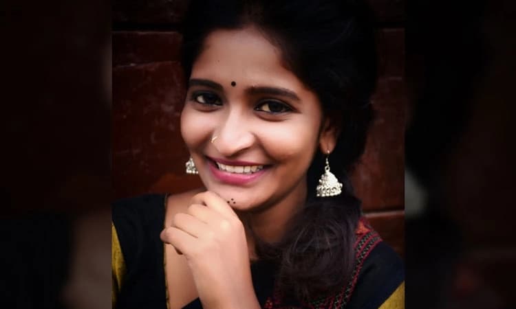 ಕೈ ಕೊಟ್ಟ ಪ್ರಿಯತಮ : ನೇಣಿಗೆ ಕೊರಳೊಡ್ಡಿದ ಜ್ಯೂನಿಯರ್ ಆರ್ಟಿಸ್ಟ್