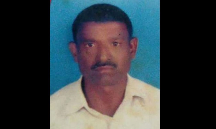 ಸಾಲಬಾಧೆ: ರೈತನಿಂದ ವಿಷ ಸೇವನೆ