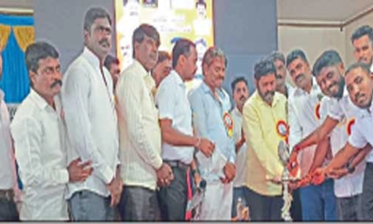 ಆಧುನಿಕತೆಗೆ ತಕ್ಕಂತೆ ತರಬೇತಿ ಪಡೆಯಬೇಕು: ಶಾಸಕ