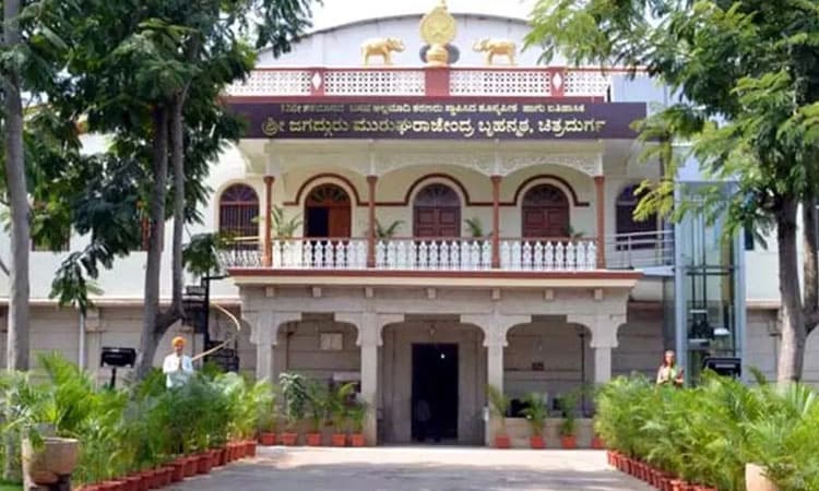 ಮುರುಘಾ ಮಠಕ್ಕೆ ಆಡಳಿತಾಧಿಕಾರಿ ನೇಮಕ ಸರಕಾರದ ಹಂತಕ್ಕೆ