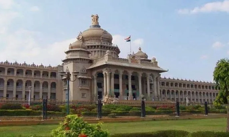 ಶಾಲಾ ಪ್ರವೇಶ: ತಿದ್ದುಪಡಿ ಆದೇಶ ಹೊರಡಿಸಿದ ರಾಜ್ಯ ಸರಕಾರ