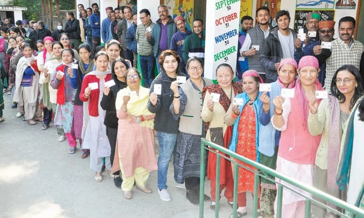 ಸಂಪ್ರದಾಯ ಮುರಿಯಲು ಸಜ್ಜಾಗಿದೆಯೇ ದೇವಭೂಮಿ?