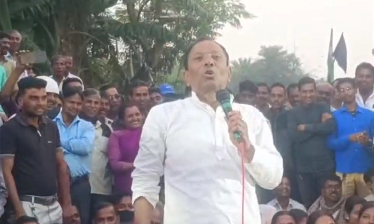 ನಮ್ಮ ರಾಷ್ಟ್ರಪತಿ ಹೇಗೆ ಕಾಣುತ್ತಾರೆ?: ಪಶ್ಚಿಮ ಬಂಗಾಳ ಸಚಿವನ ವಿವಾದ; ವ್ಯಾಪಕ  ಆಕ್ರೋಶ
