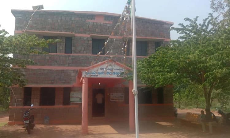 ಸಣ್ಣ ತಾಲೂಕಿನಲ್ಲಿ ದೊಡ್ಡ ಮೊತ್ತ ಬಾಕಿ !