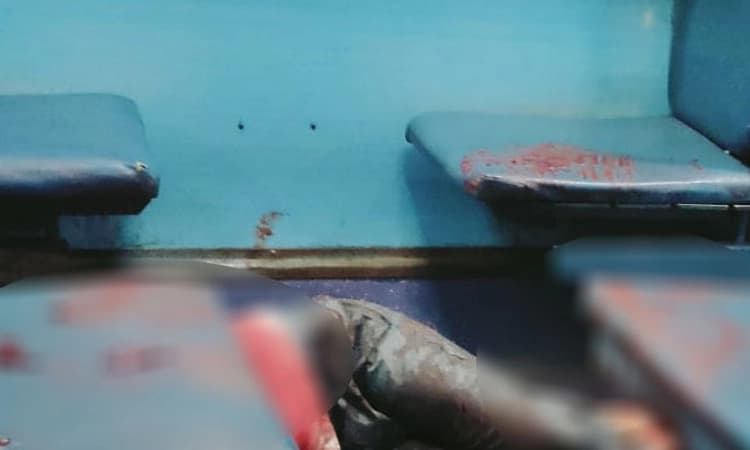 ಗುಂತಕಲ್-ಹುಬ್ಬಳ್ಳಿ ಪ್ಯಾಸೆಂಜರ್ ರೈಲಿನ ಬೋಗಿಯಲ್ಲಿ ಬರ್ಬರ ಕೊಲೆ!