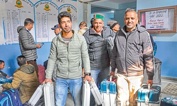 ನಾಳೆ ಮತದಾನ: ಹಿಮಾಚಲದಲ್ಲಿ ಬಹಿರಂಗ ಪ್ರಚಾರ ಅಂತ್ಯ