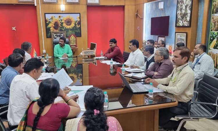 ಡಿಸೆಂಬರ್ ಅಂತ್ಯದೊಳಗೆ ಪೂರ್ವ ಮುಂಗಾರು ಹಂಗಾಮಿನ ಬೆಳೆ ವಿಮೆ ಪರಿಹಾರ ಇತ್ಯರ್ಥಕ್ಕೆ ಸೂಚನೆ