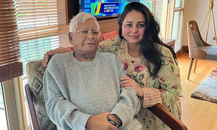 ತಂದೆಯ ಜೀವ ಉಳಿಸಲು ಕಿಡ್ನಿ ದಾನ ಮಾಡಲು ಮುಂದಾದ ಲಾಲೂ ಪುತ್ರಿ