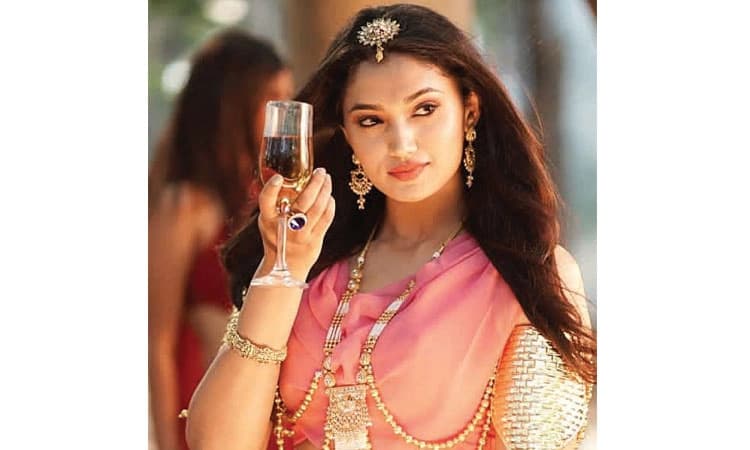 ಸ್ಫೂಕಿ ಕಾಲೇಜ್‌ನಲ್ಲಿ ಮೆಲ್ಲುಸಿರ ಸವಿಗಾನ…