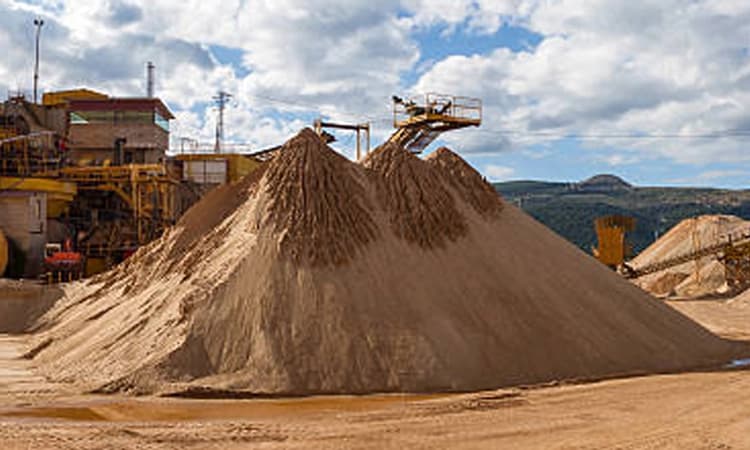 ಸಿಆರ್‌ಝಡ್‌ ವಲಯದಲ್ಲಿ ಮರಳುಗಾರಿಕೆ: ಬಗೆಹರಿಯದ ಗೊಂದಲ, ಮತ್ತೆ ಮರಳು ಅಭಾವ