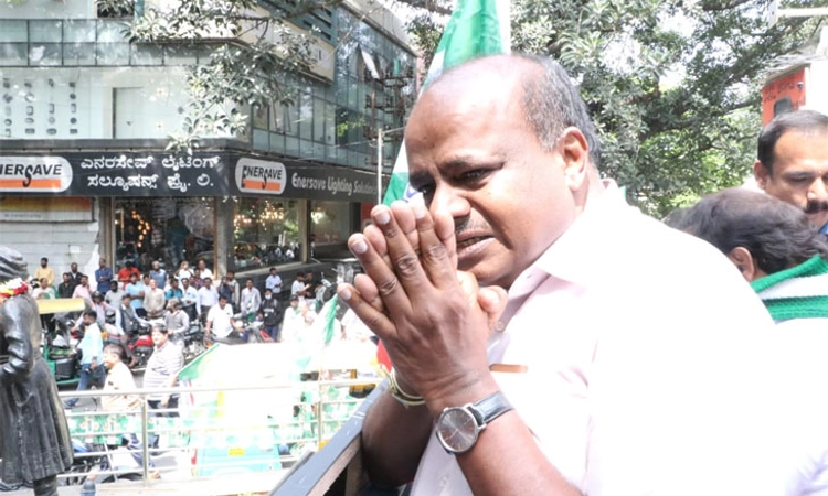 ರಾಜಕೀಯಕ್ಕೆ ನಾಡಪ್ರಭು ಕೆಂಪೇಗೌಡರ ಹೆಸರು ಬಳಕೆ ಅಕ್ಷಮ್ಯ : ಹೆಚ್ ಡಿಕೆ