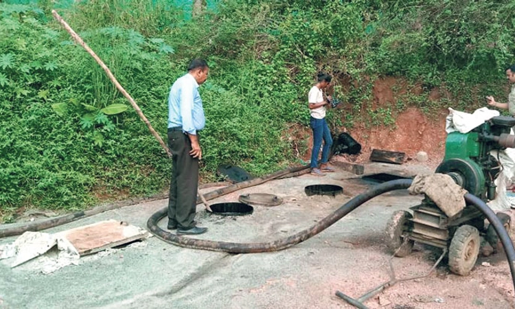 ಆಹಾರ ಇಲಾಖೆ, ಪೊಲೀಸ್‌ ದಾಳಿ: ವಿಮಾನದ ಪೆಟ್ರೋಲ್‌ಗೆ ಸೀಮೆಎಣ್ಣೆ ಕಲಬೆರಕೆ ಪತ್ತೆ
