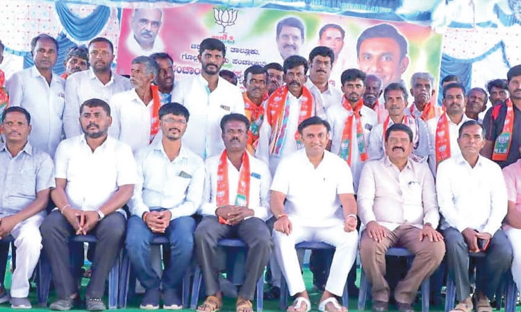 ಬಿಜೆಪಿ ಬಲವರ್ಧನೆಗೆ ಎಲ್ಲರೂ ಕೈಜೋಡಿಸಿ