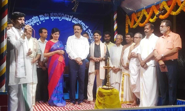 ಪಾವಂಜೆ ಮೇಳದ ತಿರುಗಾಟಕ್ಕೆ ಚಾಲನೆ : ಸ್ವರ್ಣ ಕಿರೀಟದ ಆಕರ್ಷಣೆ