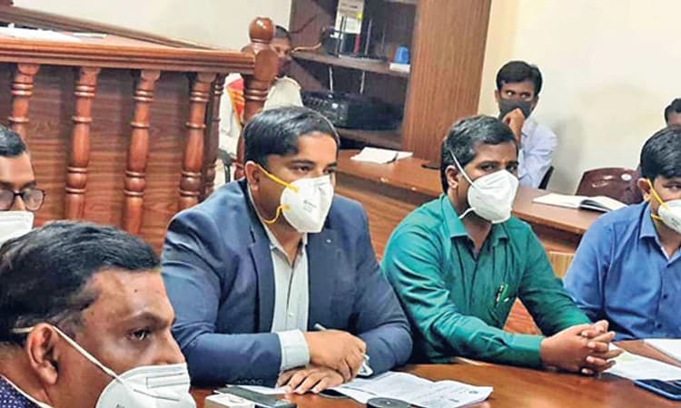 ಸೋಂಕಿತರ ಪತ್ತೆಗೆ ಎಚ್ಚರಿಕೆ ಕ್ರಮ: ಜಿಲ್ಲಾಧಿಕಾರಿ