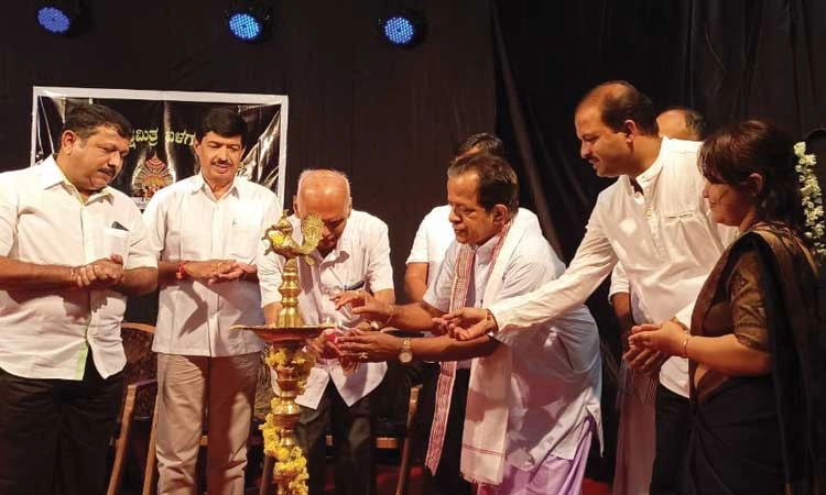 ಶಿರಸಿ: ಹಿಲ್ಲೂರು ಯಕ್ಷಮಿತ್ರ ಮಂಡಳಿಗೆ ಚಾಲನೆ‌